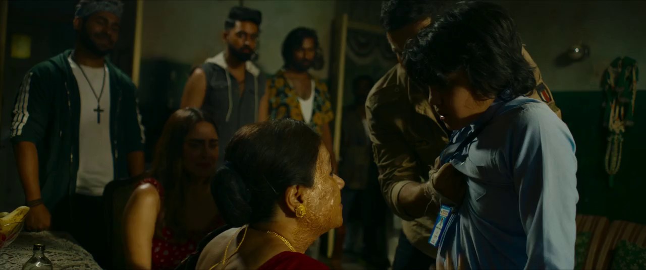 Visfot (2024) WEBRip Hindi + Tam + Tel + Kan 720p x264 AVC AAC 5.1 ESub.mkv.0002